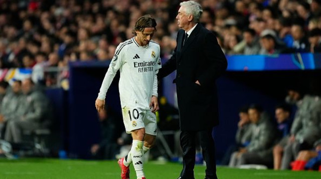 קרלו אנצ'לוטי ולוקה מודריץ' (צילום: NurPhoto)