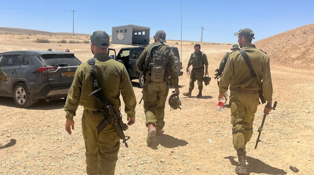 צוערי קורס קצינים (צילום: אבי אשכנזי)