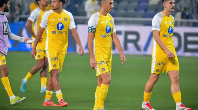 המבצר של מכבי תל אביב? תחשבו שוב. זהבי אסנטה וסטואיץ' אחרי ההדחה מהגביע (צילום: אריאל שלום)