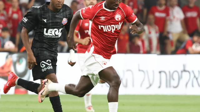 קינגס קאנגווה, הפועל באר שבע לצד טיימוקו דיארה, הפועל חיפה (צילום: דני מרון)