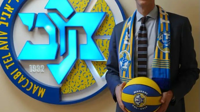 נרגש להתחיל. קולדבלה (צילום: אתר רשמי, האתר הרשמי של מכבי תל אביב)