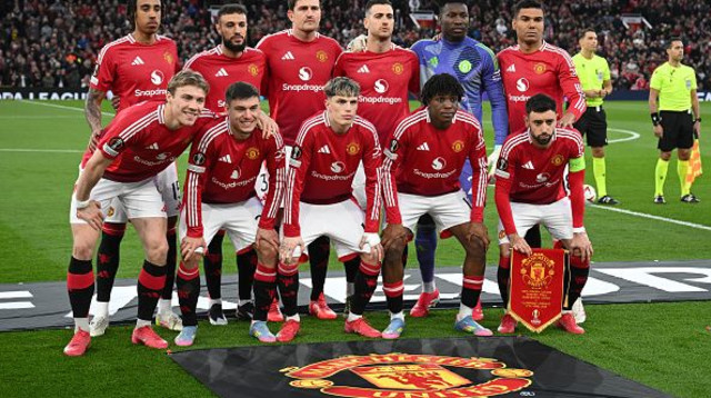 שחקני מנצ'סטר יונייטד (צילום: OLI SCARFF)