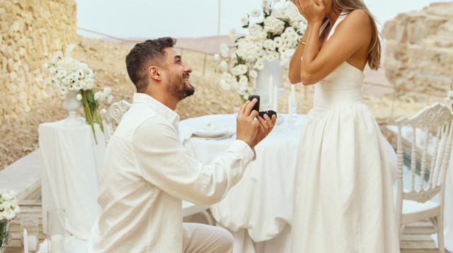 דור ממן מציע נישואים לספיר קשתי (צילום: יאיר סיגרון)