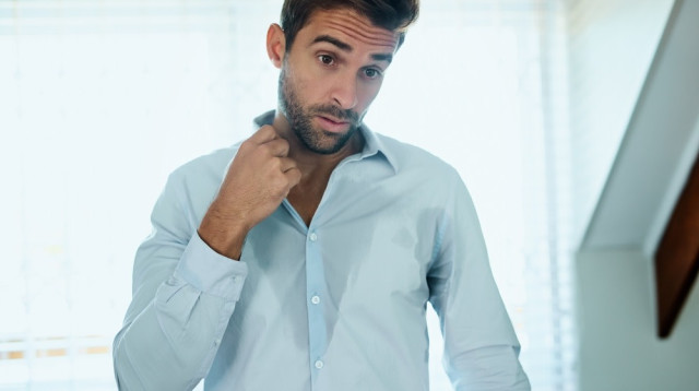 הזעת יתר (צילום: שאטרסטוק)