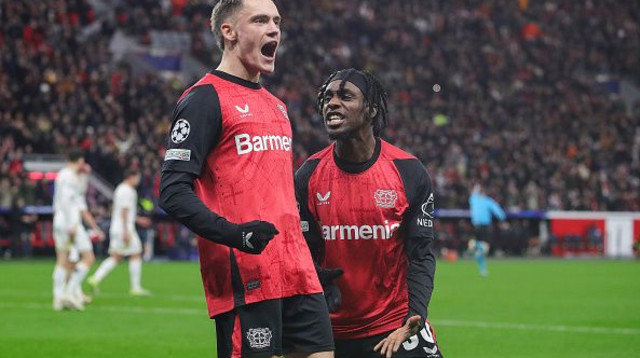 פלוריאן וירץ וג'רמי פרימפונג (צילום: Jan Fromme - firo sportphoto)