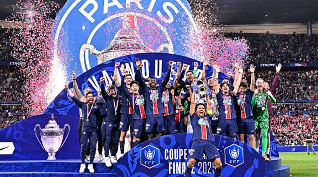 פ.ס.ז' חוגגת (צילום: Aurelien Meunier - PSG)