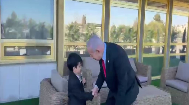 ניתאי יונה ובנימין נתניהו (צילום: ללא)