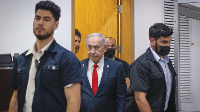 בנימין נתניהו בבית המשפט (צילום: מרים אלסטר פלאש 90)