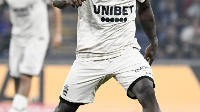 פארפה גיאגון, שחקן שרלרואה (צילום: GettyImages, sosport/MB Media)