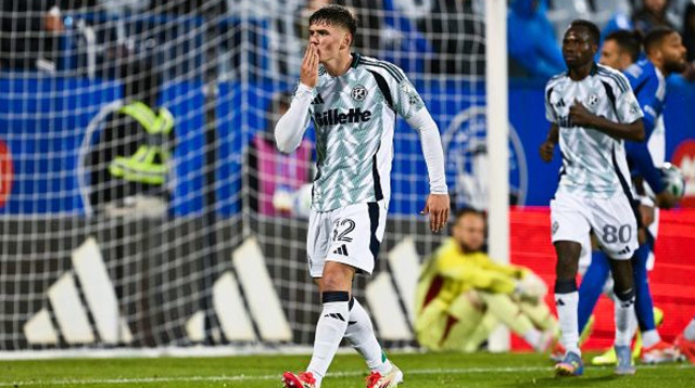 עילי פיינגולד, ניו אינגלנד רבולושן (צילום: Minas Panagiotakis)