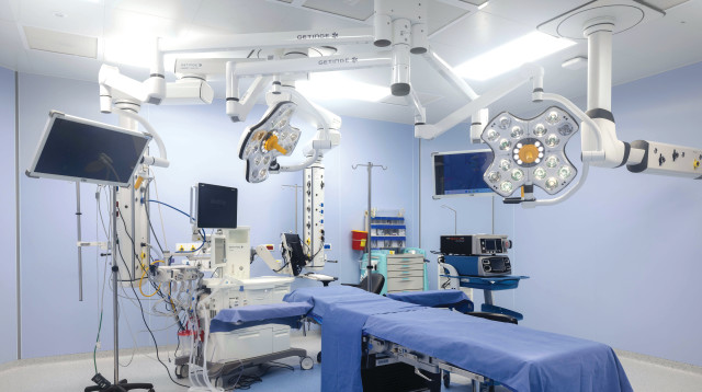 חדר ניתוח (צילום: דוברות אסותא,סתיו צור)