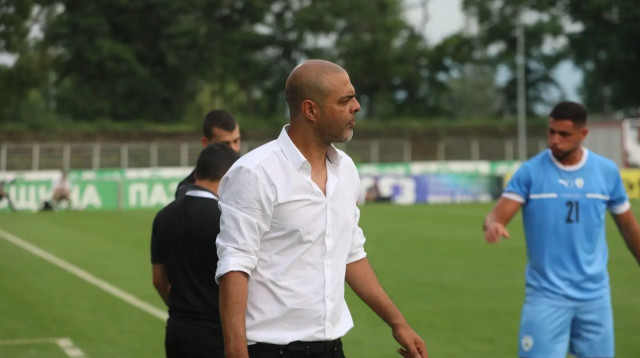 גיא לוזון מאמן הנבחרת הצעירה (צילום: אתר רשמי, ההתאחדות לכדורגל)