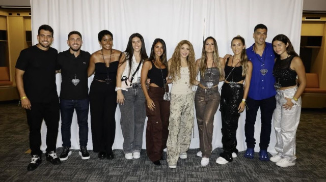 אנטונלה רוקוזו ולואיס סוארס בסיבוב ההופעות של שאקירה (צילום: אינסטגרם)