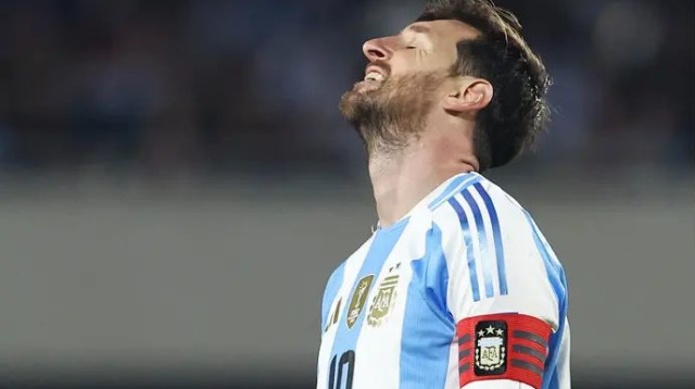 ערב פושר. מסי (צילום: רויטרס)