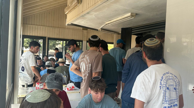 פלאפל עמר (צילום: בתיה גלעדי)