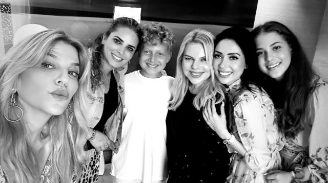 שרה נתניהו וחברות (צילום: רשתות חברתיות)