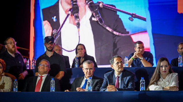 שרים וח''כים בעצרת תמיכה בממשלה בירושלים (צילום: אריה לייב אברמס, פלאש 90)