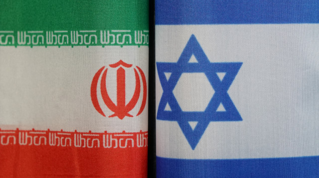 דגל ישראל, דגל איראן (צילום: רויטרס)