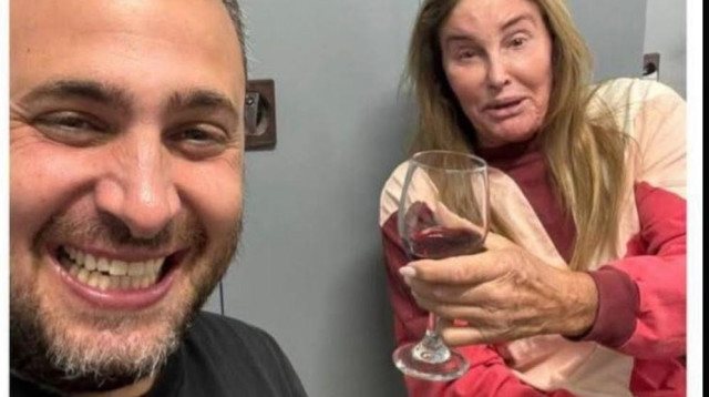 קייטלין ג'נר במרחב המוגן עם כוס יין  (צילום: צילום מסך מתוך X (לשעבר טוויטר))