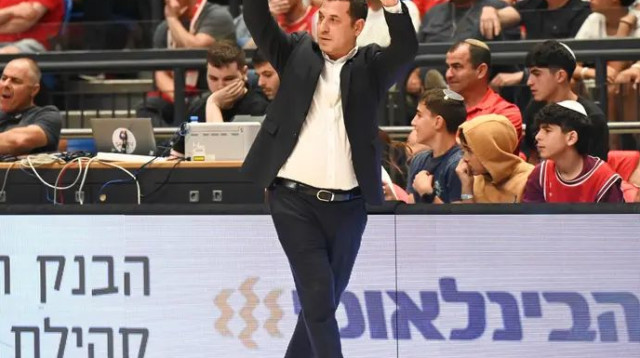 הרוויח את זה. יונתן אלון (צילום: ברני ארדוב)