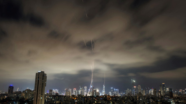 המתקפה האיראנית (צילום: רויטרס)