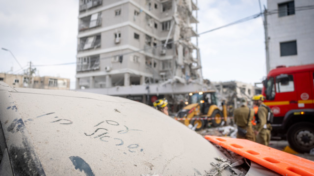 זירת האירוע בבת ים (צילום: חיים גולדברג, פלאש 90)