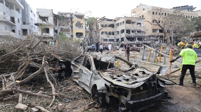 פגיעה ישירה בתל אביב (צילום: מארק ישראל סלם)