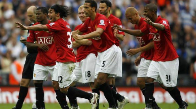 שחקני מנצ'סטר סיטי חוגגים (צילום: AFP)