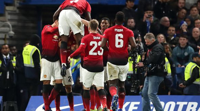 שחקנ מנצ'סטר יונייטד חוגגים (צילום: James Williamson - AMA)