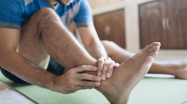 קרסול נקוע. תנועה חדה בדרך לממ"ד (צילום: שאטרסטוק)