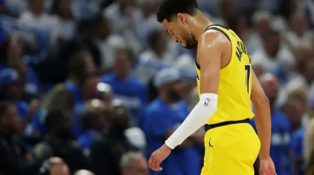 הפנים אומרות הכל. הליברטון (צילום: GettyImages, Matthew Stockman)