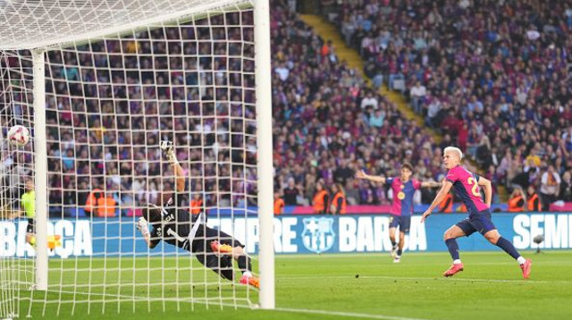  (צילום: Alex Caparros)