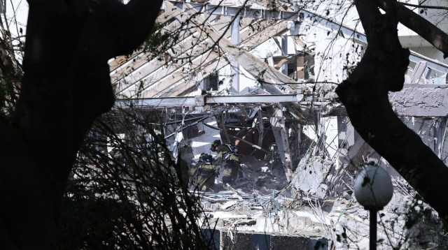 הפגיעה הישירה בתל אביב  (צילום: אבשלום ששוני)