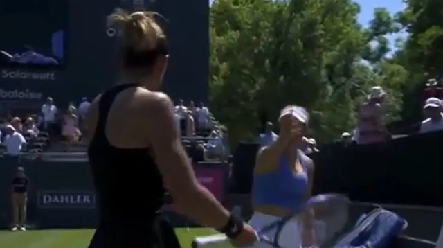 מריה סקארי ויוליה פוטינצבה התעמתו אחרי משחק (צילום: צילום מסך, .)