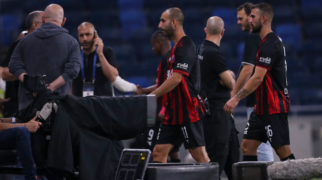 אוראל דגני, דור חוגי שחקני הפועל חיפה מאוכזבים (צילום: מאור אלקסלסי)