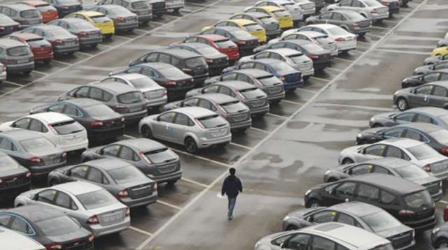 מכוניות (צילום: רויטרס)