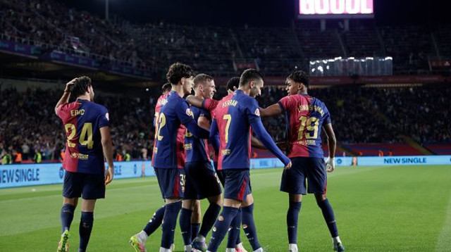 שחקני ברצלונה חוגגים (צילום: Soccrates Images)