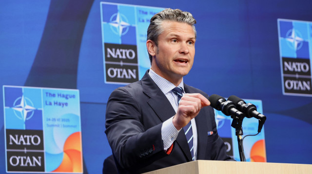 מזכיר ההגנה האמריקאי פיט הגסת' (צילום: רויטרס)