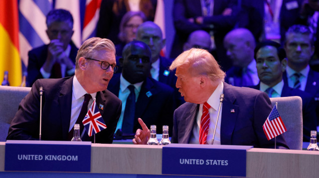 דונלד טראמפ, קיר סטארמר (צילום: רויטרס)