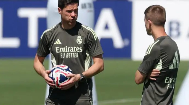 צ'אבי אלונסו מאמן ריאל מדריד (צילום: רויטרס)