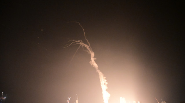 יירוט (צילום: אבשלום ששוני)