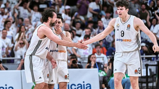 שחקני ריאל מדריד בכדורסל (צילום: GettyImages)