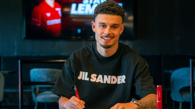 סתיו למקין חתם בטוונטה (צילום: אתר רשמי, טוונטה)