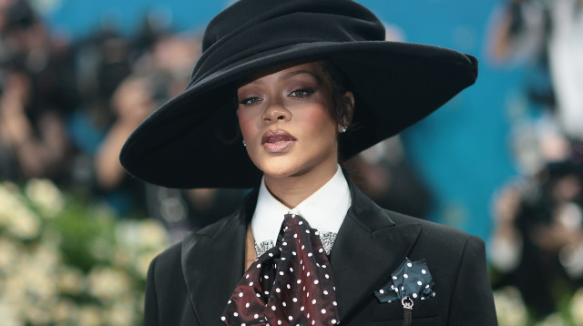 ריהאנה (צילום: Dimitrios Kambouris/Getty Images)