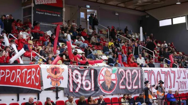 האיחוד יתפרק? אוהדי הפועל גלבוע/גליל (צילום: מאור אלקסלסי)