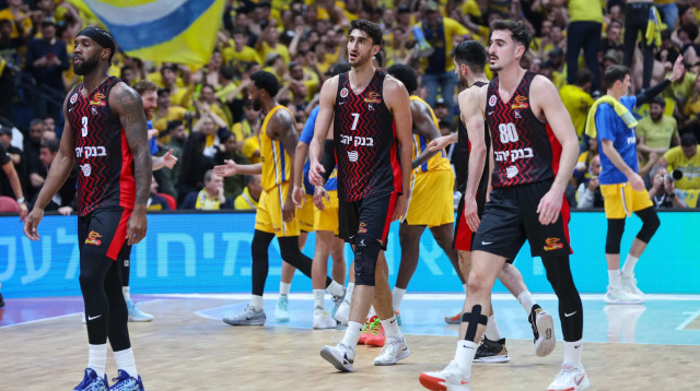 גבי צ'אצ'אשווילי שחקן הפועל ירושלים (צילום: לירון מולדובן)