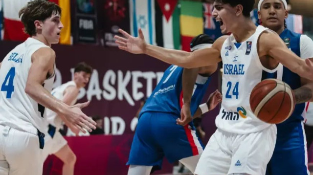 שחקן נבחרת ישראל עד גיל 19 אריאל סלע, רני בלגה (צילום: אתר רשמי, אתר פיב"א)