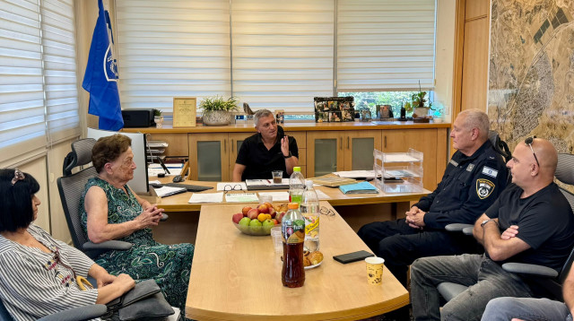 "מתעוררים מירי כל לילה": ראש המועצה חושף מציאות קשה (צילום: דוברות עומר)