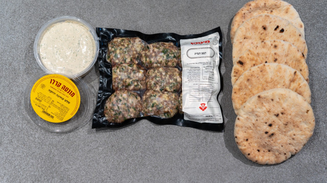 מארז קבב ופיתות, מיטמן (צילום: אפיק בוסקילה)