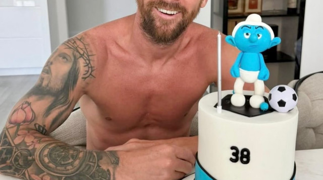 מסי והעוגה המדוברת (צילום: אינסטגרם, צילום מסך)